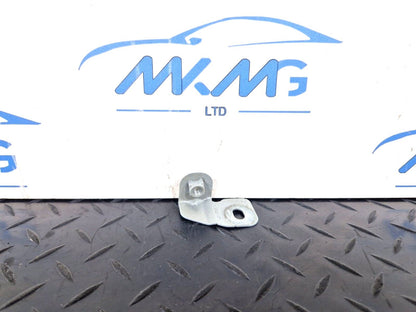 Audi A4 B9 front right wing bracket 8W0821470