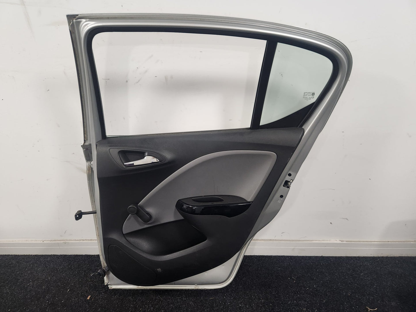 Vauxhall Corsa MK4 Hatchback 5dr Rear Right Complete Door in Switchblade Silver
