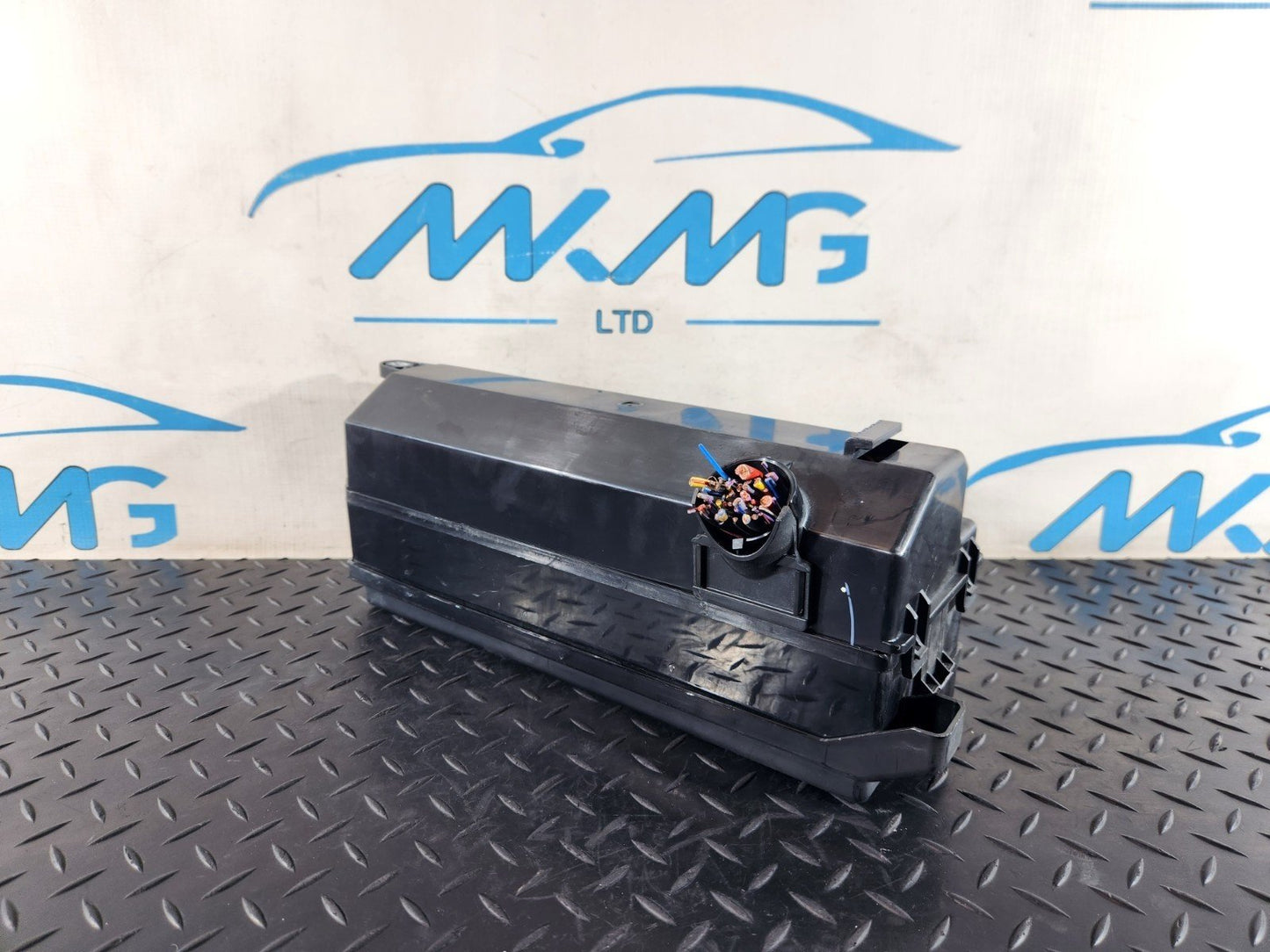13-23 RANGE ROVER SPORT L494 FUSE RELAY BOX FPLA-14K016-AA