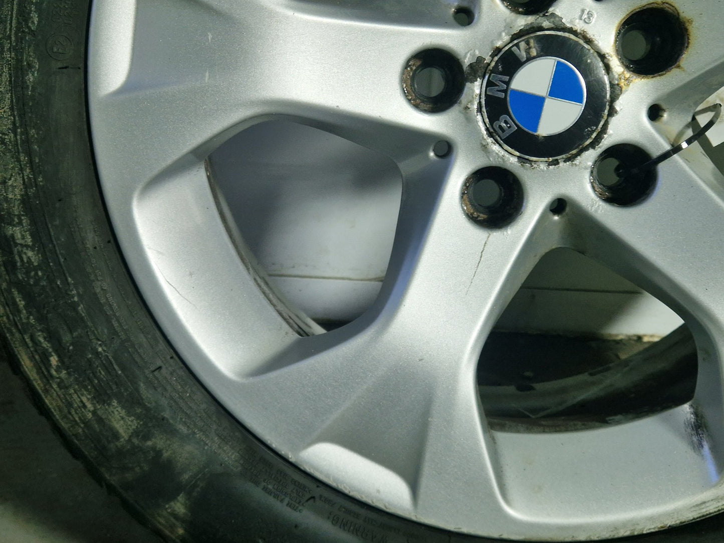 BMW X1 E84 17" Alloy Wheel with Tyre 215/60/17 ~4mm