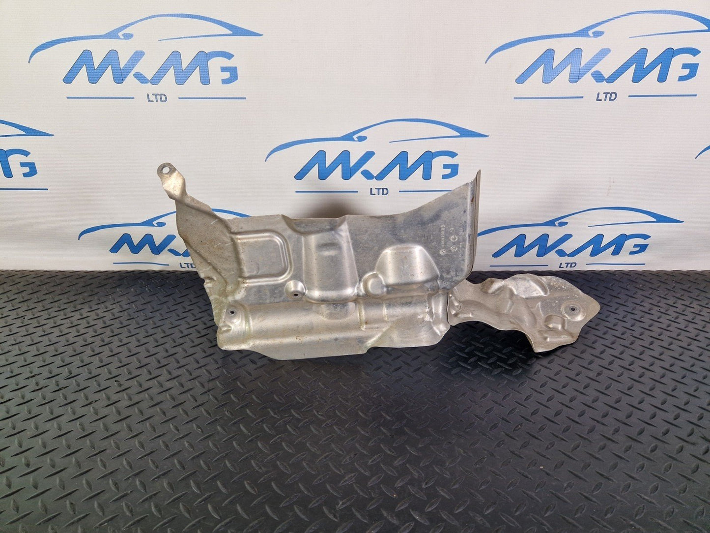 16-22 BMW X1 F48 GENUINE POWER STEERING BOX HEAT RESISTANT PLATE PANEL 6869739