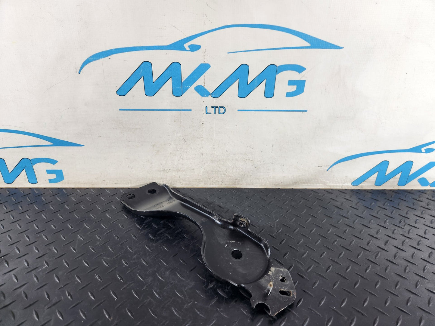 Range Rover Evoque L551 Rear Right O/S Side Suspension Bracket J9C3-5A364-AF