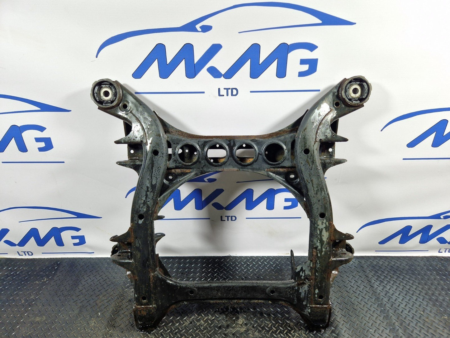 10-18 VW TOUAREG 7P 3.0 DIESEL CRCA FRONT SUSPENSION SUBFRAME 7P0400025