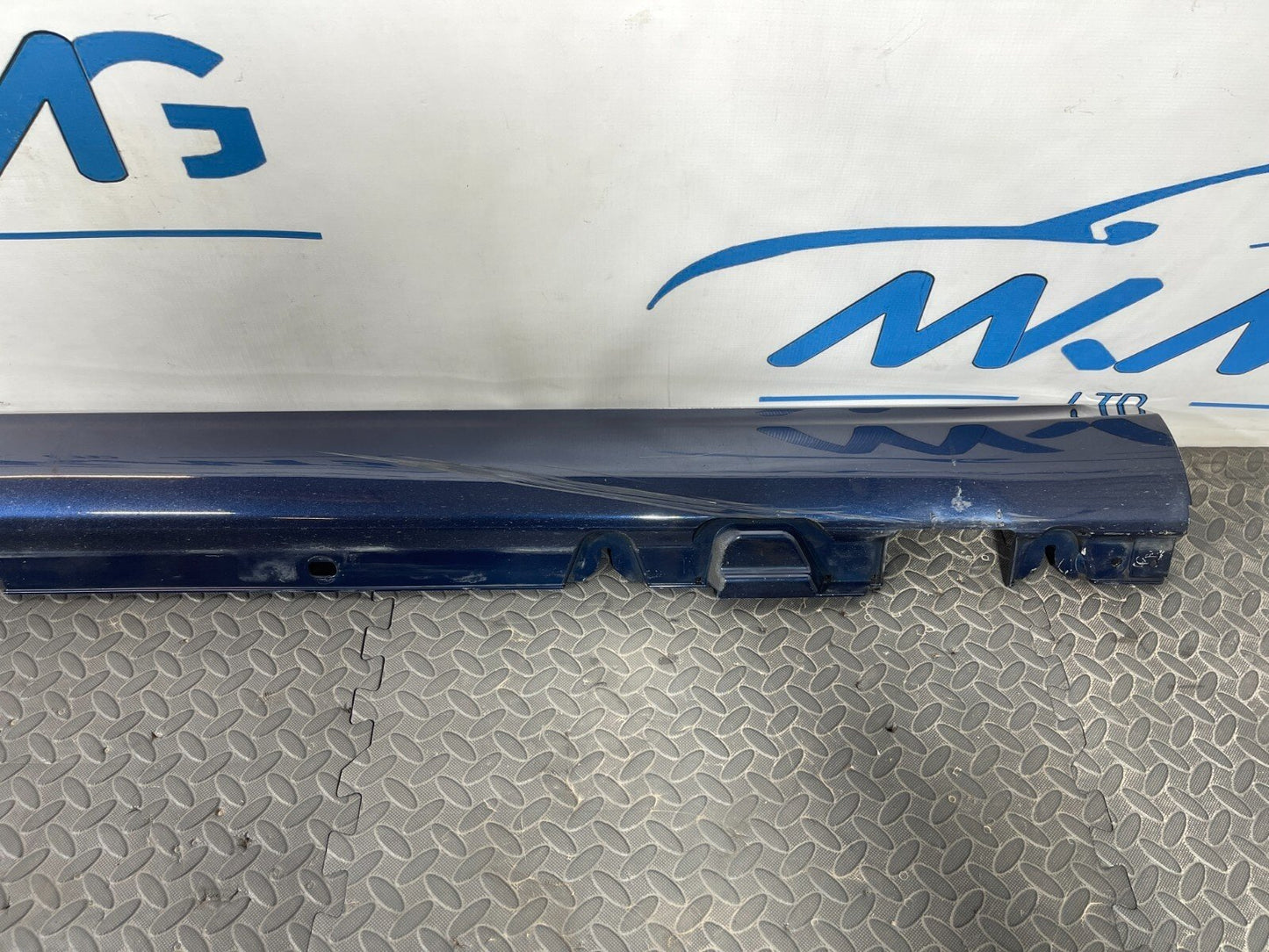 14-21 MERCEDES BENZ C CLASS W205 LEFT N/S SKIRT IN BLUE 980 A2056906902