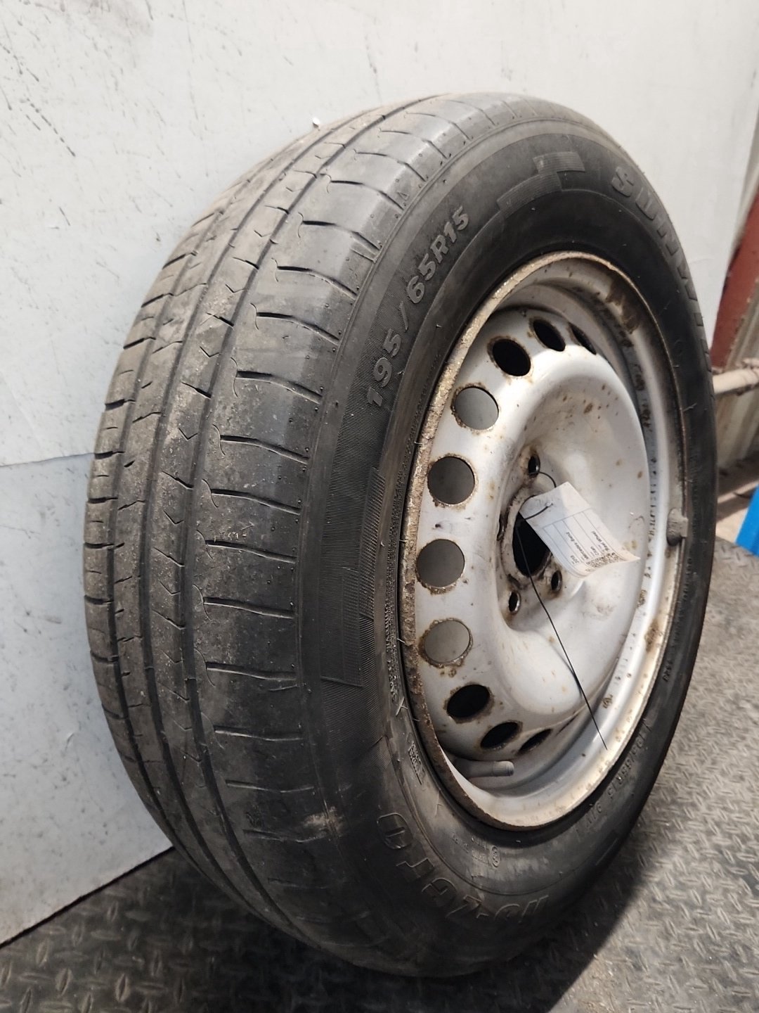 Mercedes-Benz Citan W415 Cargo Van 15" Steel Wheel with Tyre 195/65/15 ~3mm