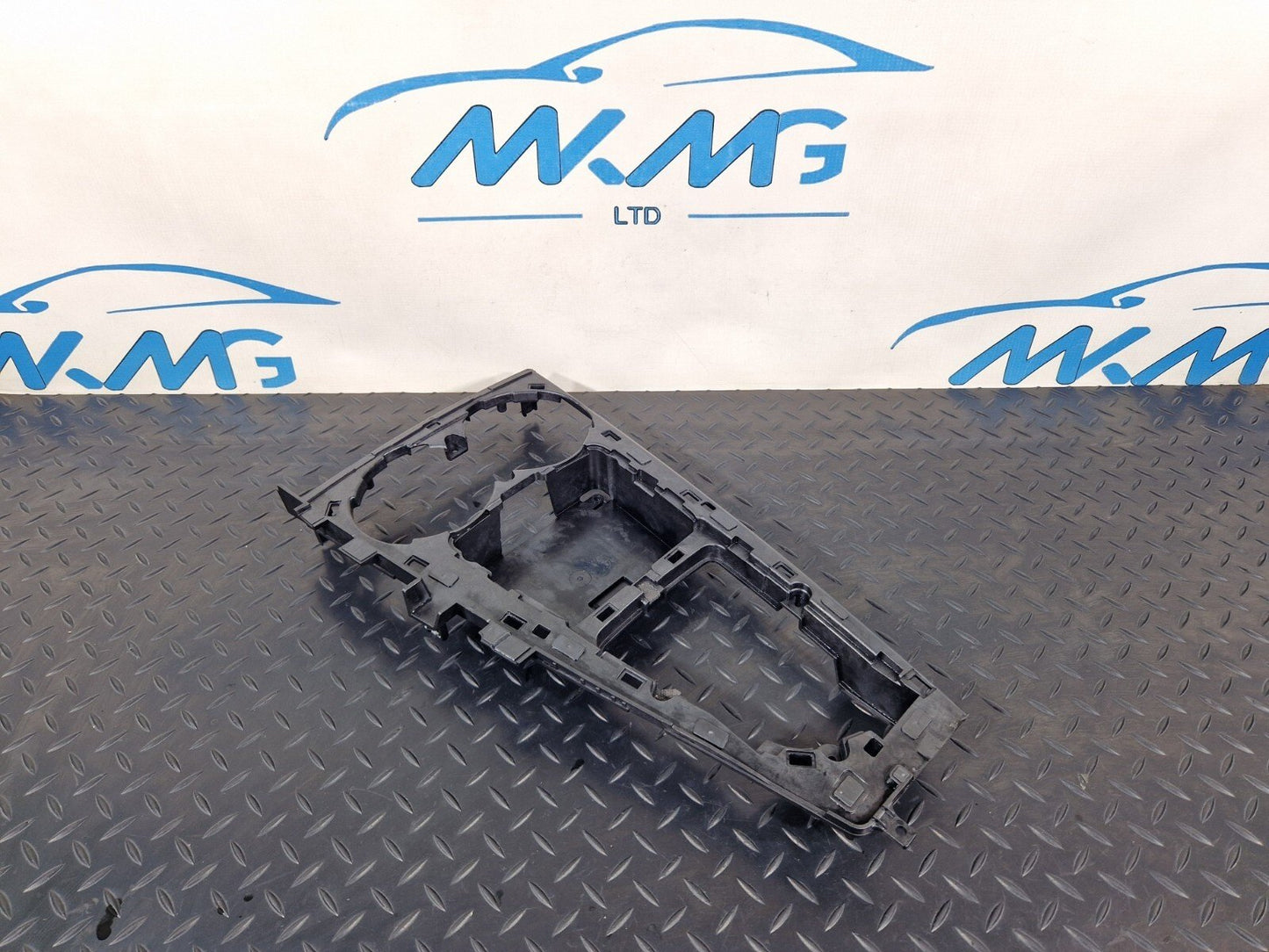 16-19 AUDI A4 B9 GENUINE OEM CENTRE CONSOLE TRIM 8W2864261A