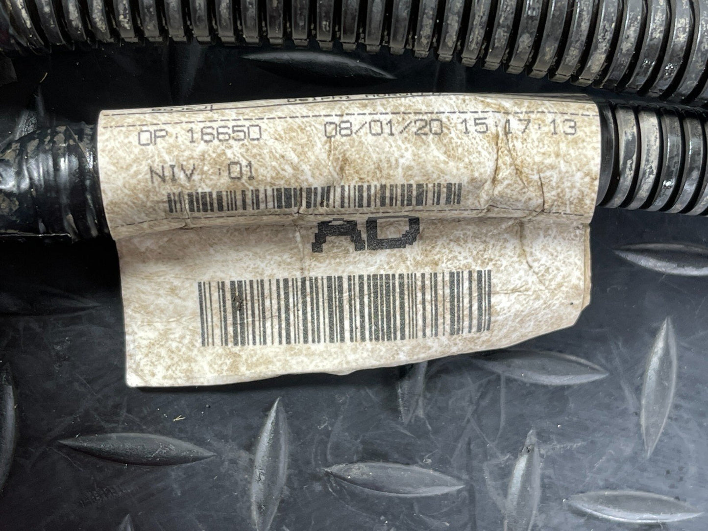 2019-ON LAND ROVER DISCOVERY HYBRID UNDERBODY CABLE TO BATTERY BOX K8D214N172AD