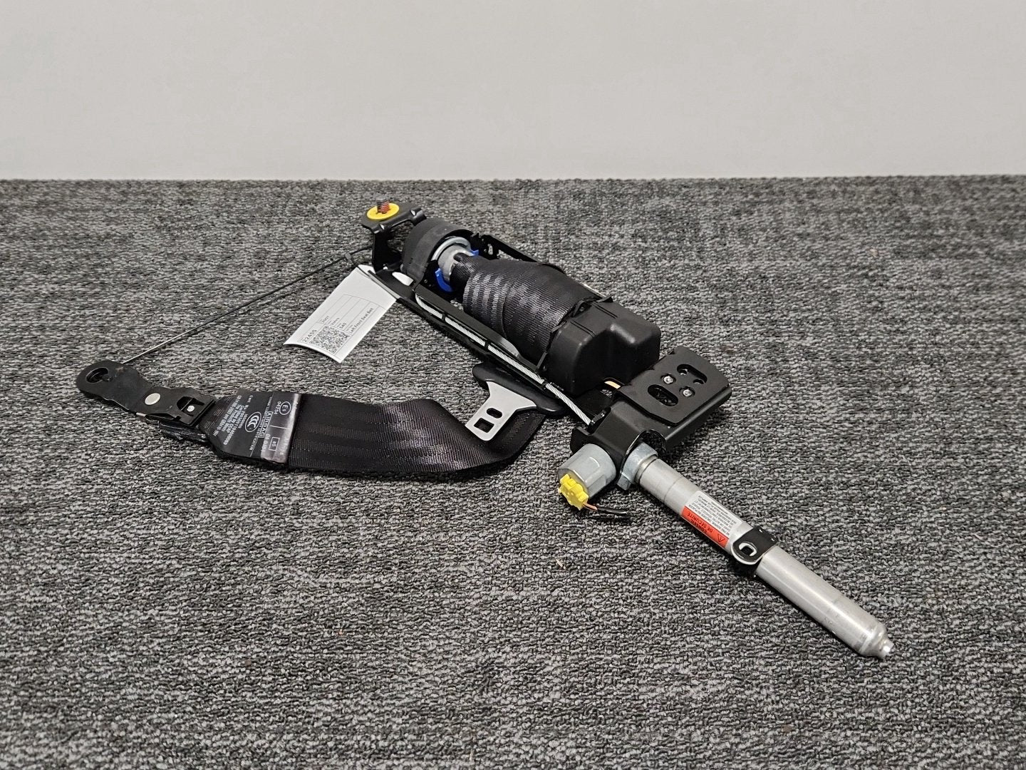 Volvo S40 MK2 (MS) Saloon Genuine Front Left N/S Passenger Seat Belt 6090888L0A