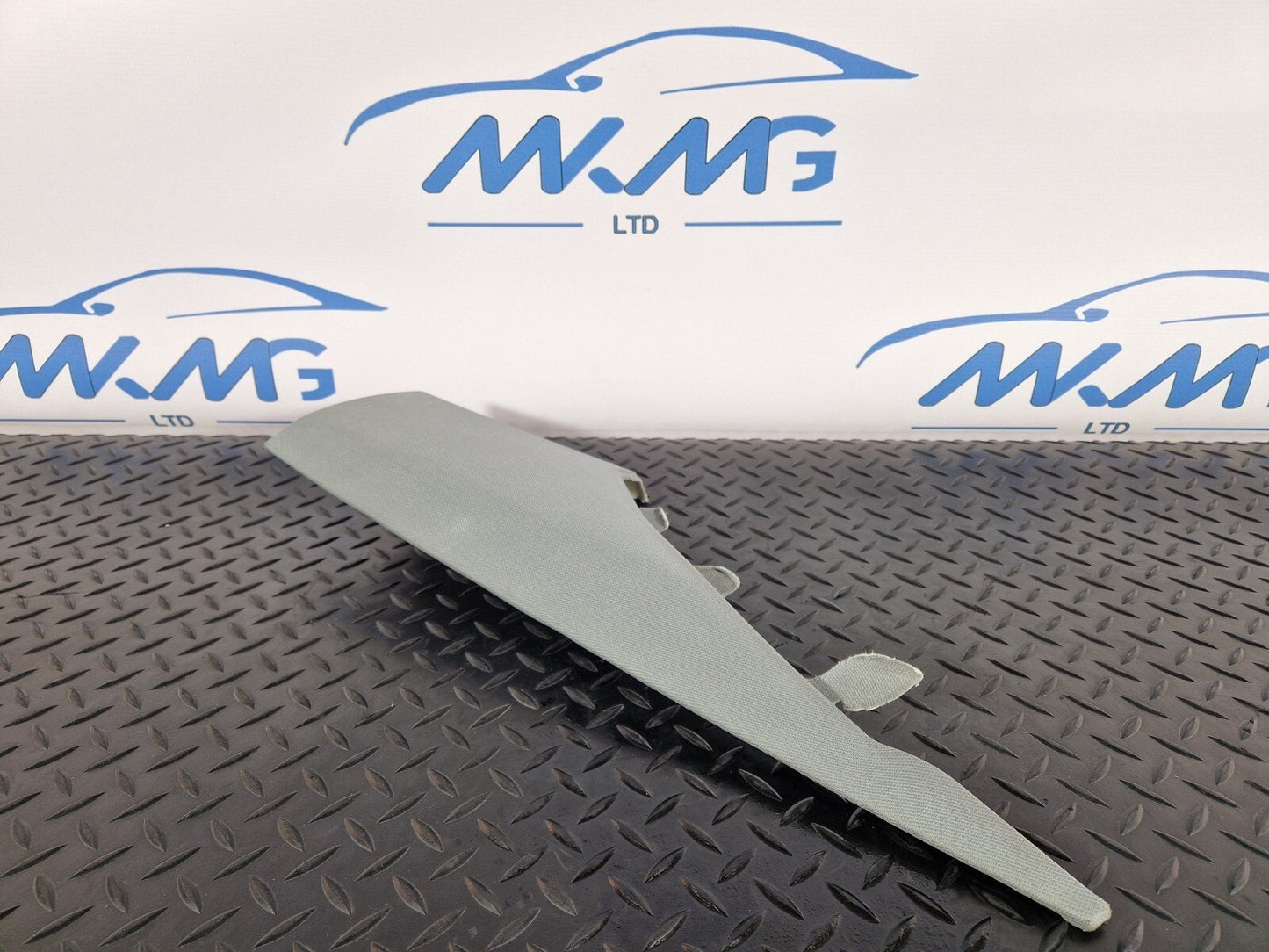 16-19 AUDI A4 B9 S-LINE SALOON GENUINE REAR LEFT N/S C-PILLAR TRIM 8W5867245