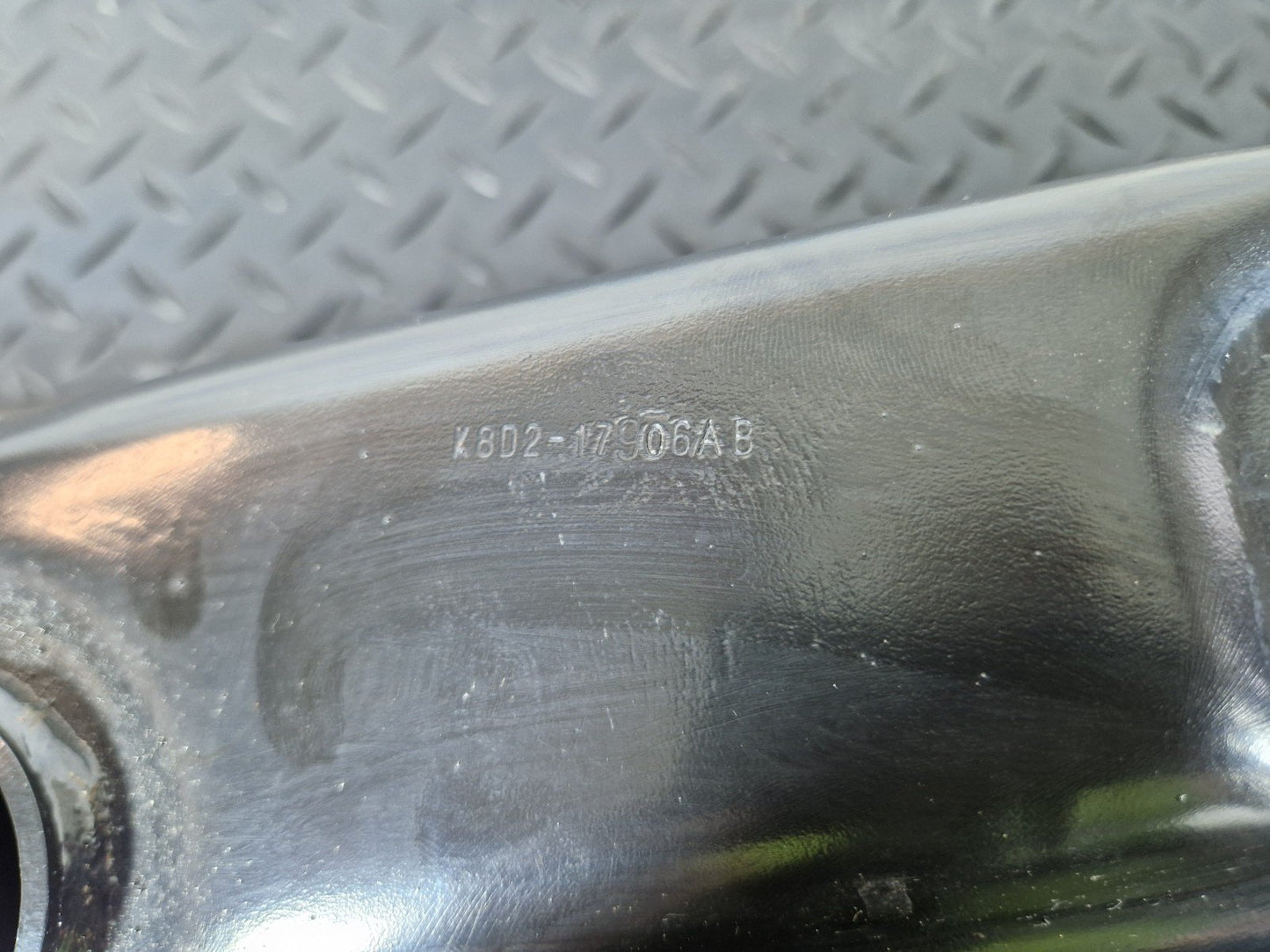 19-ON RANGE ROVER EVOQUE OEM REAR BUMPER CRASH BAR REINFORCEMENT K8D217906AB