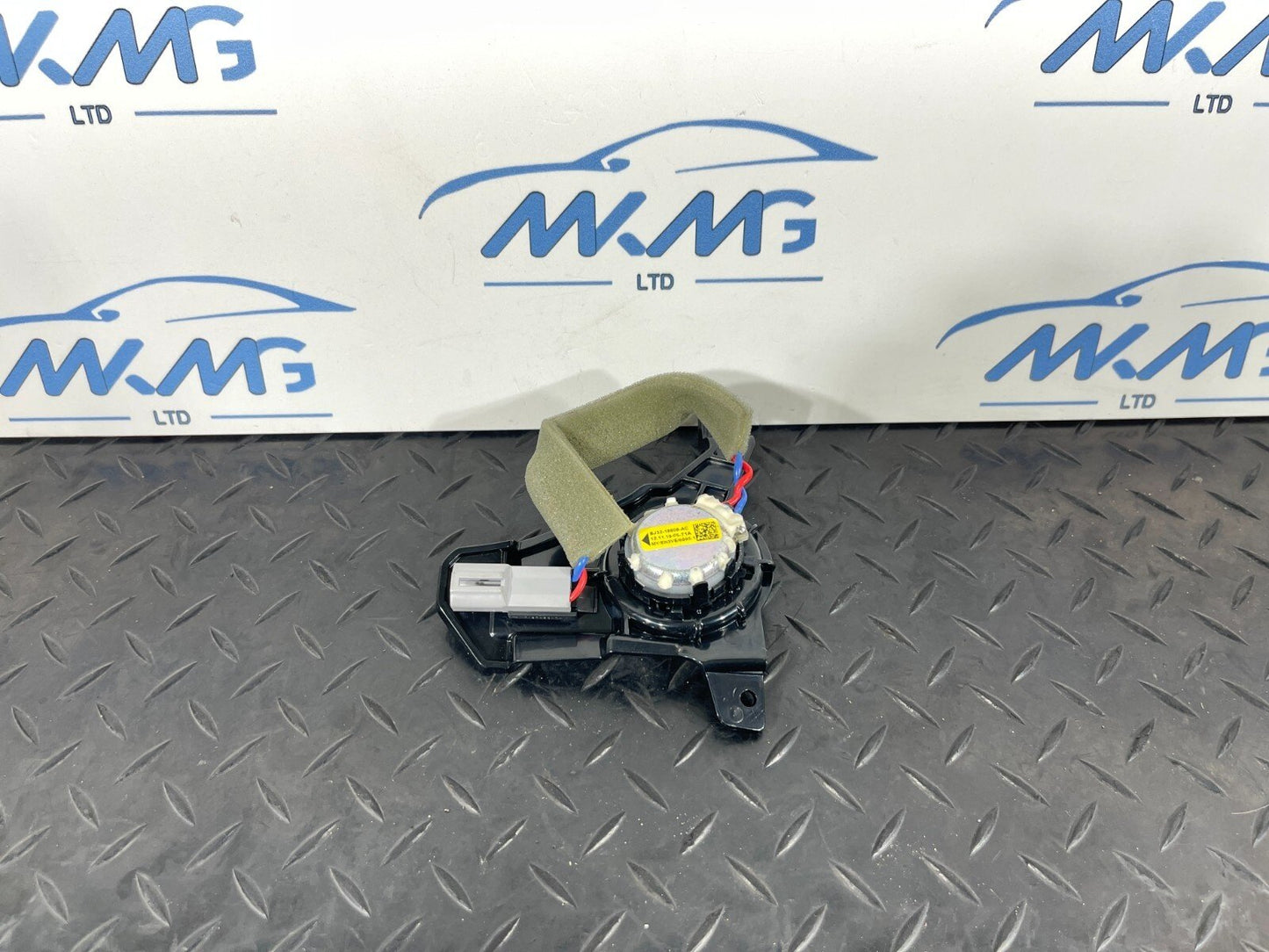 2019-ON  LAND ROVER DISCOVERY SPORT RIGHT DOOR TWEETER SPEAKER BJ32-18808-AC