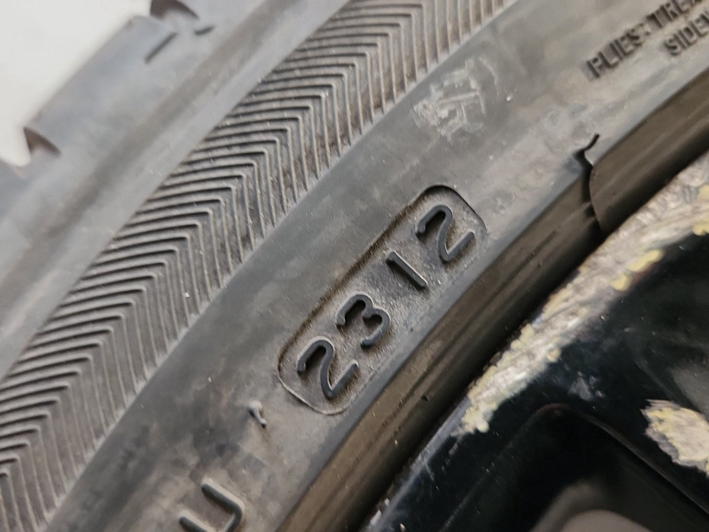 Mercedes CLC-Class W203 17" Alloy Wheel with Tyre 245/40/17 ~7mm A2034015402