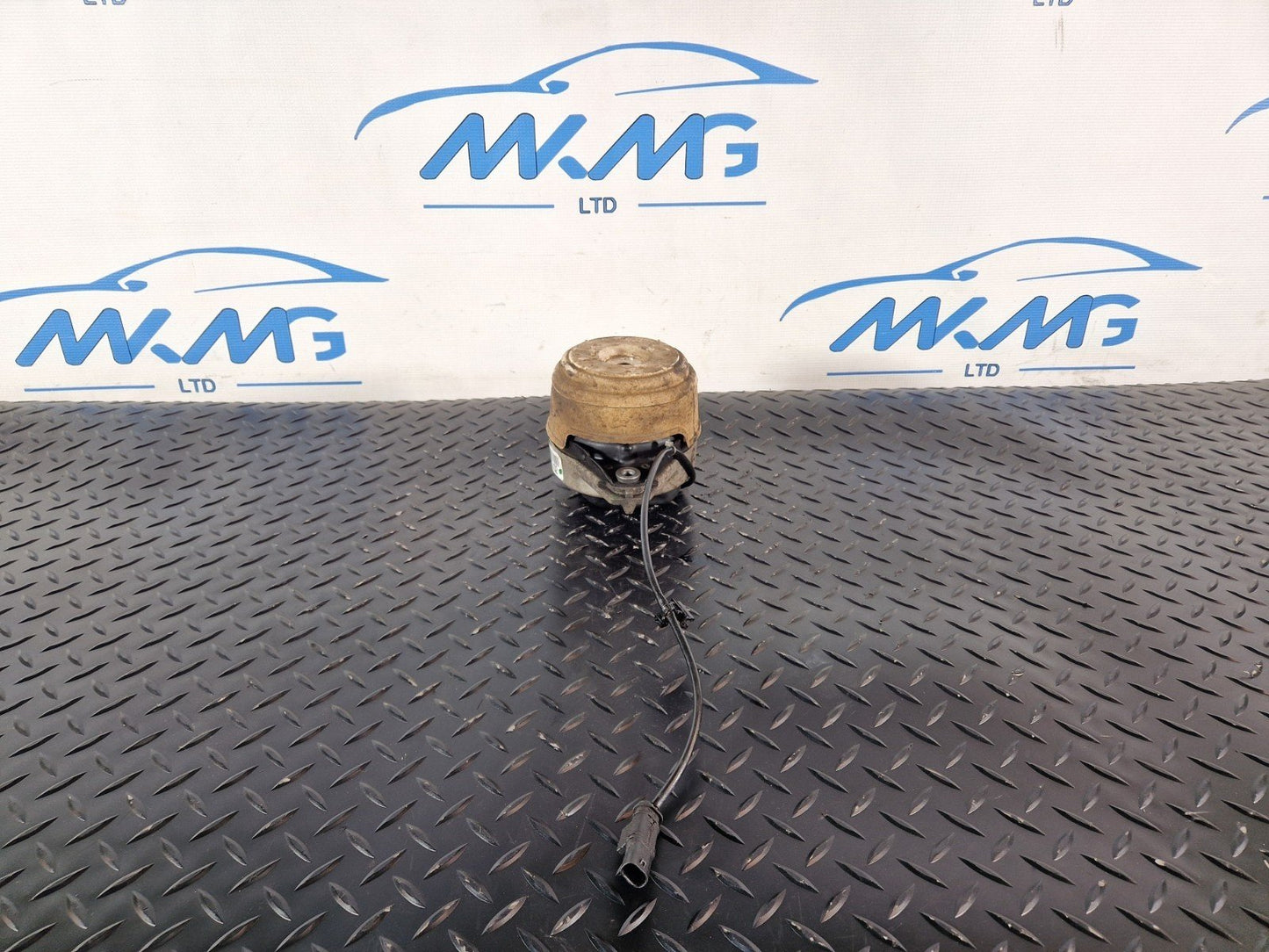 11-19 MERCEDES BENZ ML W166 GENUINE ENGINE MOUNT FRONT DRIVER SIDE A1662405517