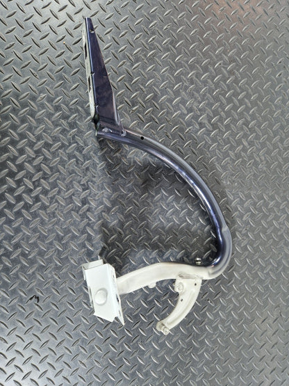 Audi A8 4H Rear Left N/S Passenger Tailgate Hinge 4H0827299D