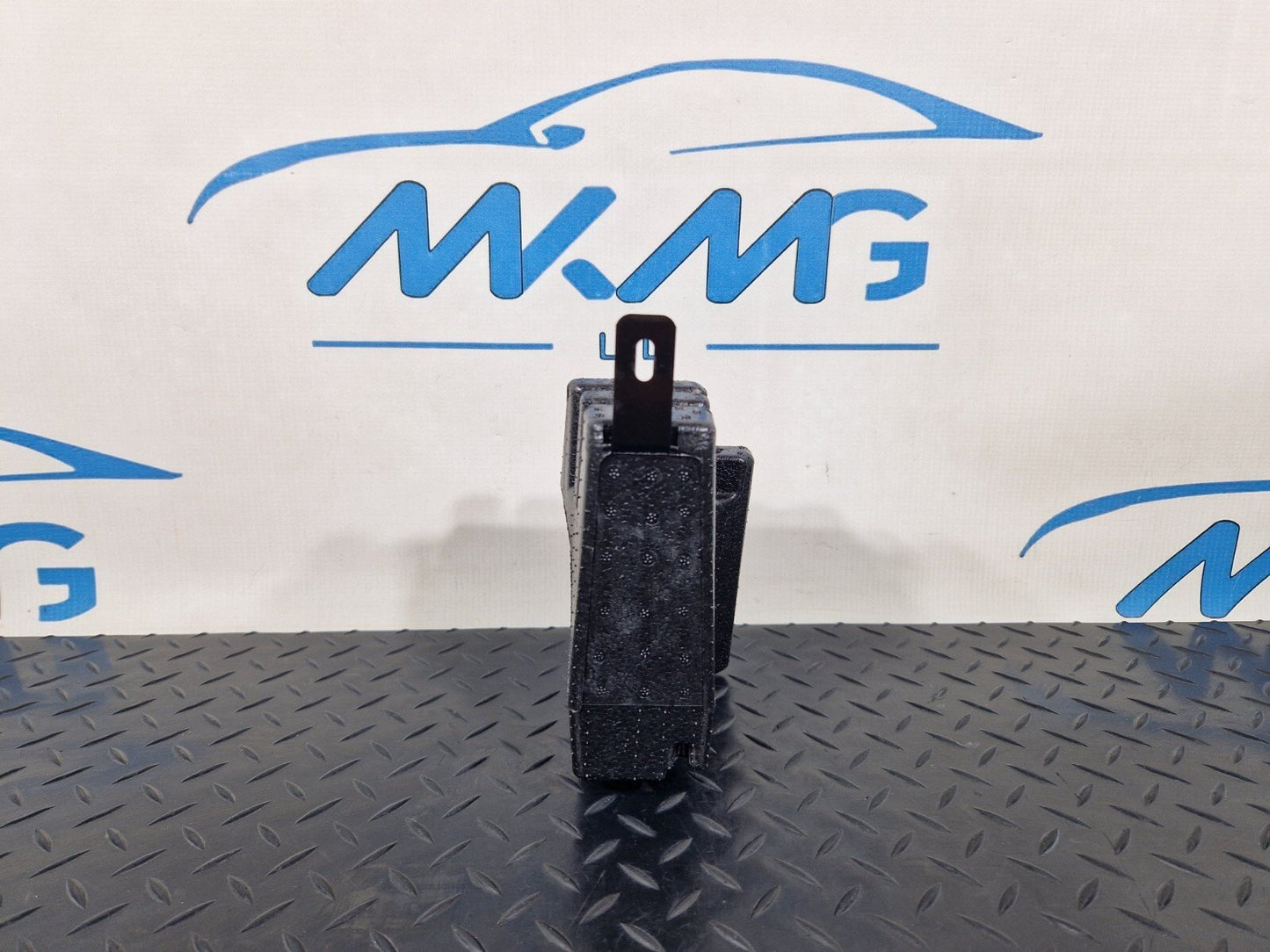 11-18 BMW 6 SERIES F06 BATTERY INSULATOR FOAM CRASH PAD 7607454