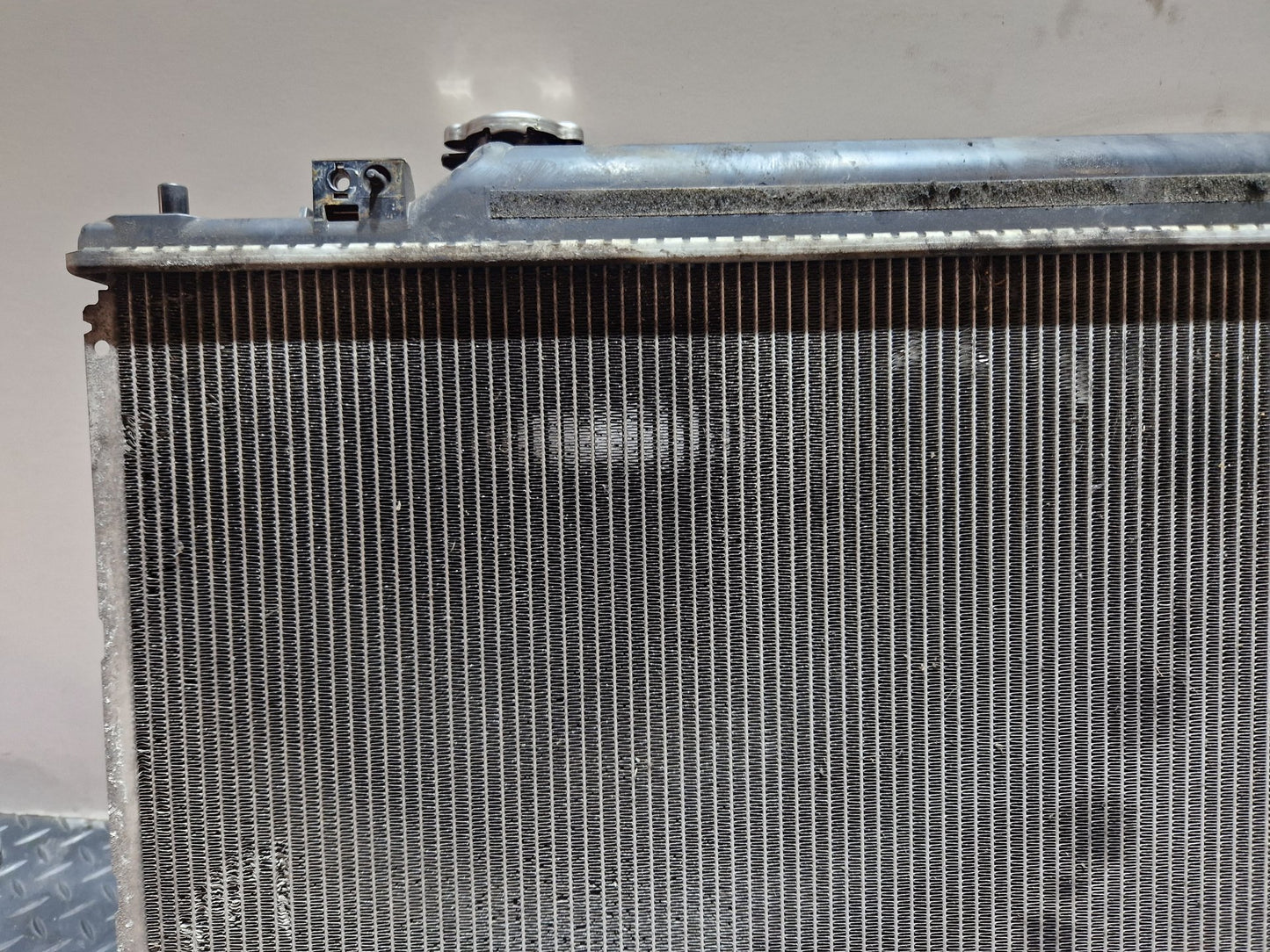 Mazda 6 2.2LL Diesel 110.0kw SH3 Denso Water Coolant Radiator 223000-1153