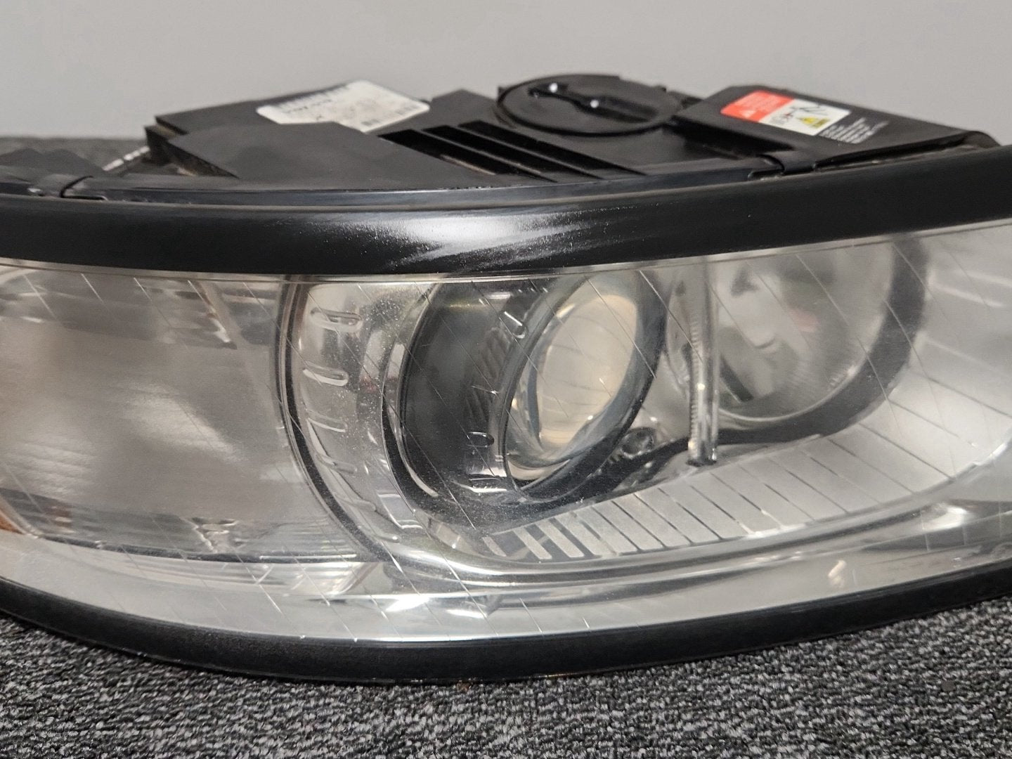 Volvo S40 MK2 (MS) Saloon Genuine Front Right O/S Driver Headlight 31265712
