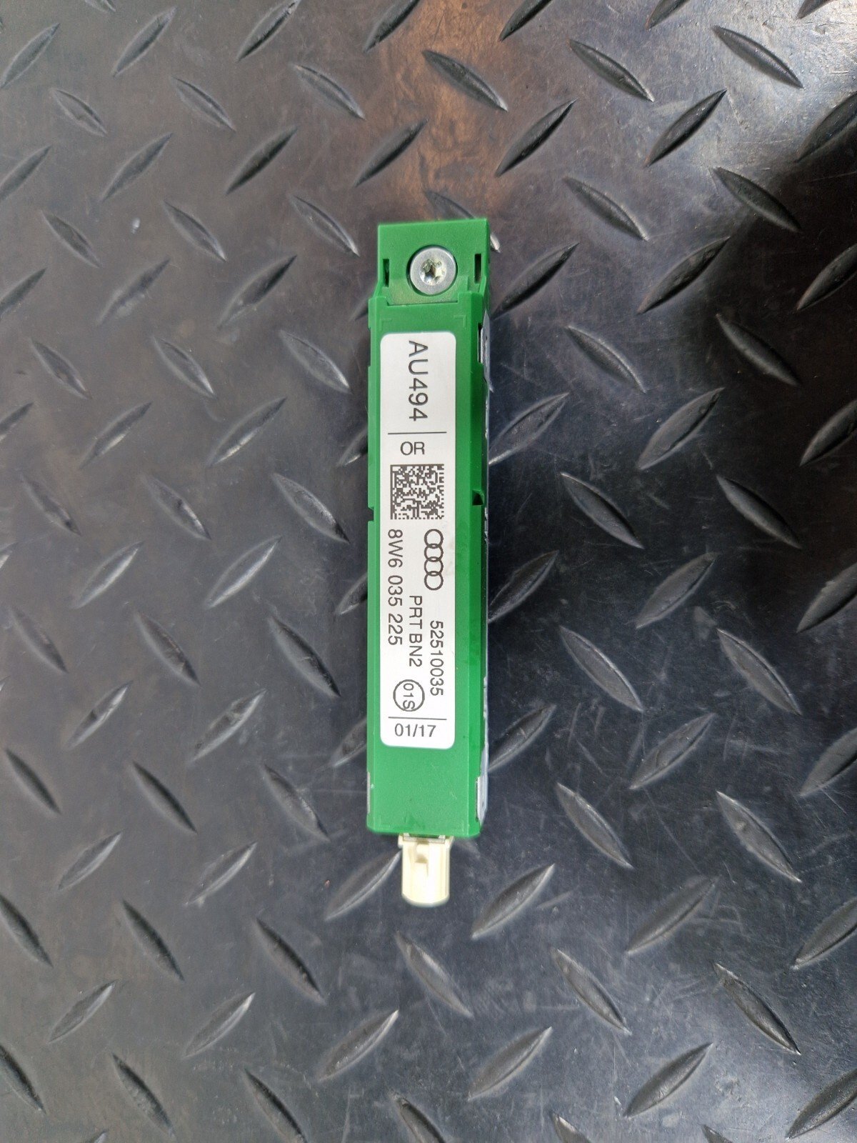 16-24 AUDI A5 F5 COUPE GENUINE ANTENNA AMPLIFIER BOOSTER 8W6035225