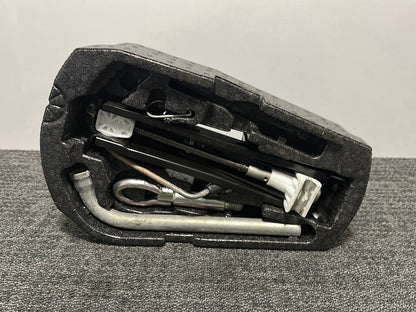 Volkswagen Polo 6R - MK5 Hatchback Genuine Jack Tool Kit 6R0011031B