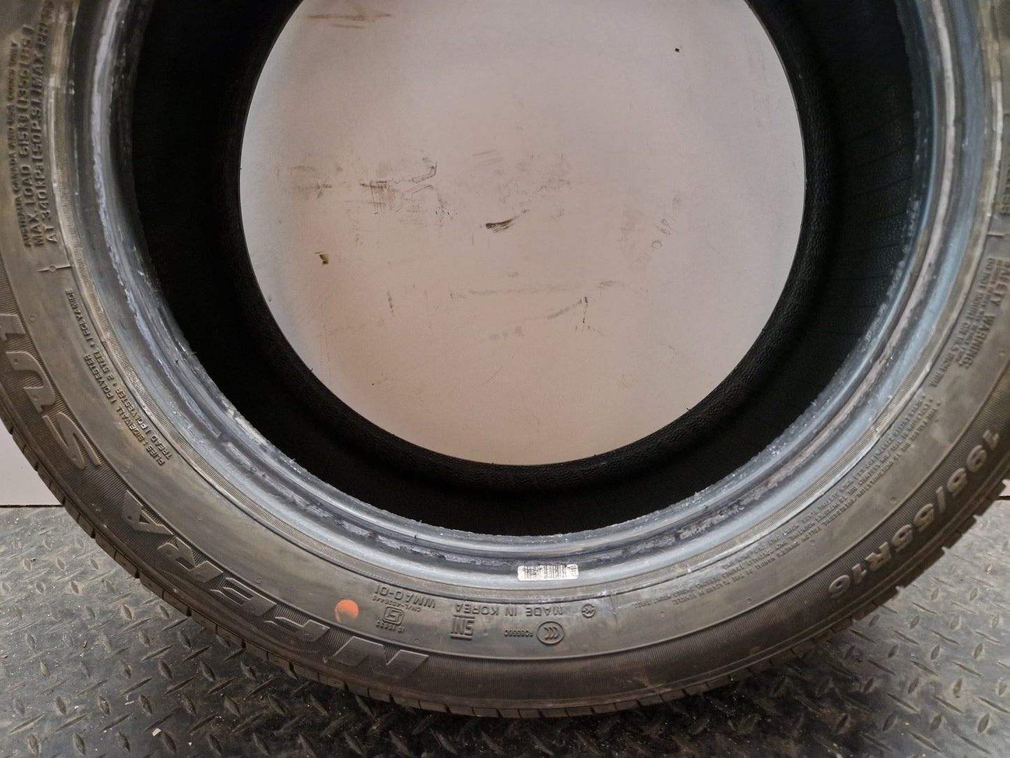 Nexen Tyre 195/55/16 91V Nfera SU1 Genuine ~6mm Tread