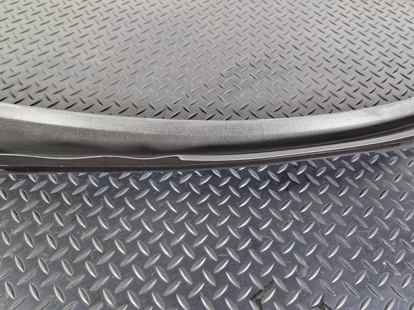 10-18 AUDI A7 4G S-LINE FRONT WINDSCREEN SCUTTLE PANEL WIPER COVER 4G8819403