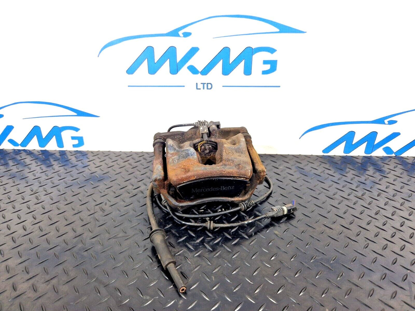 12-18 MERCEDES BENZ W176 LCI AMG LINE BRAKE CALIPER FRONT RIGHT DRIVER SIDE