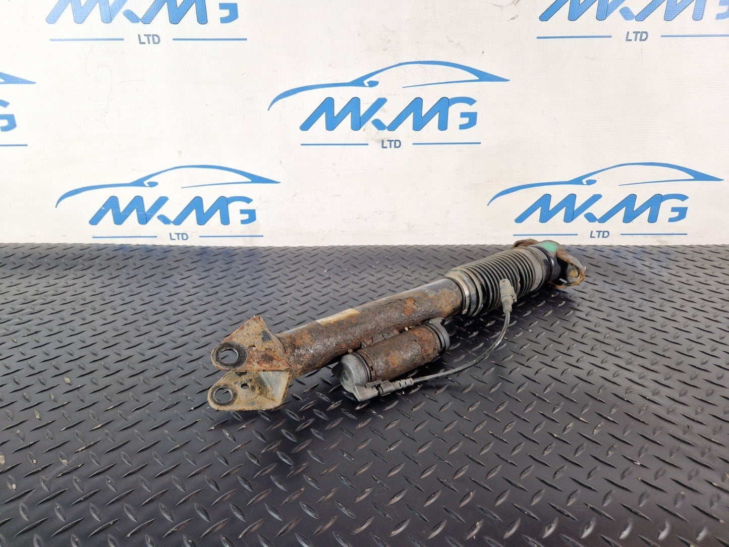 16-19 MERCEDES BENZ GLE W166 REAR SHOCK ABSORBER FITS LEFT & RIGHT A1663261300