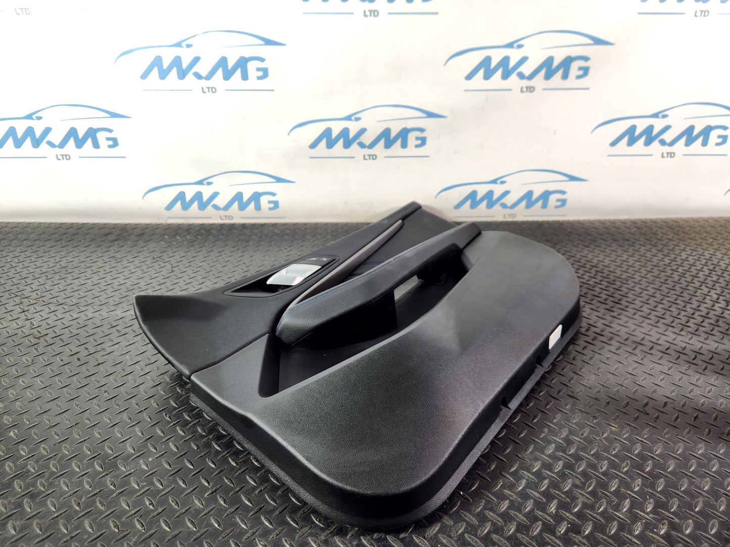 BMW 118i F40 Front Right O/S Driver Side Door Card Panel Trim
