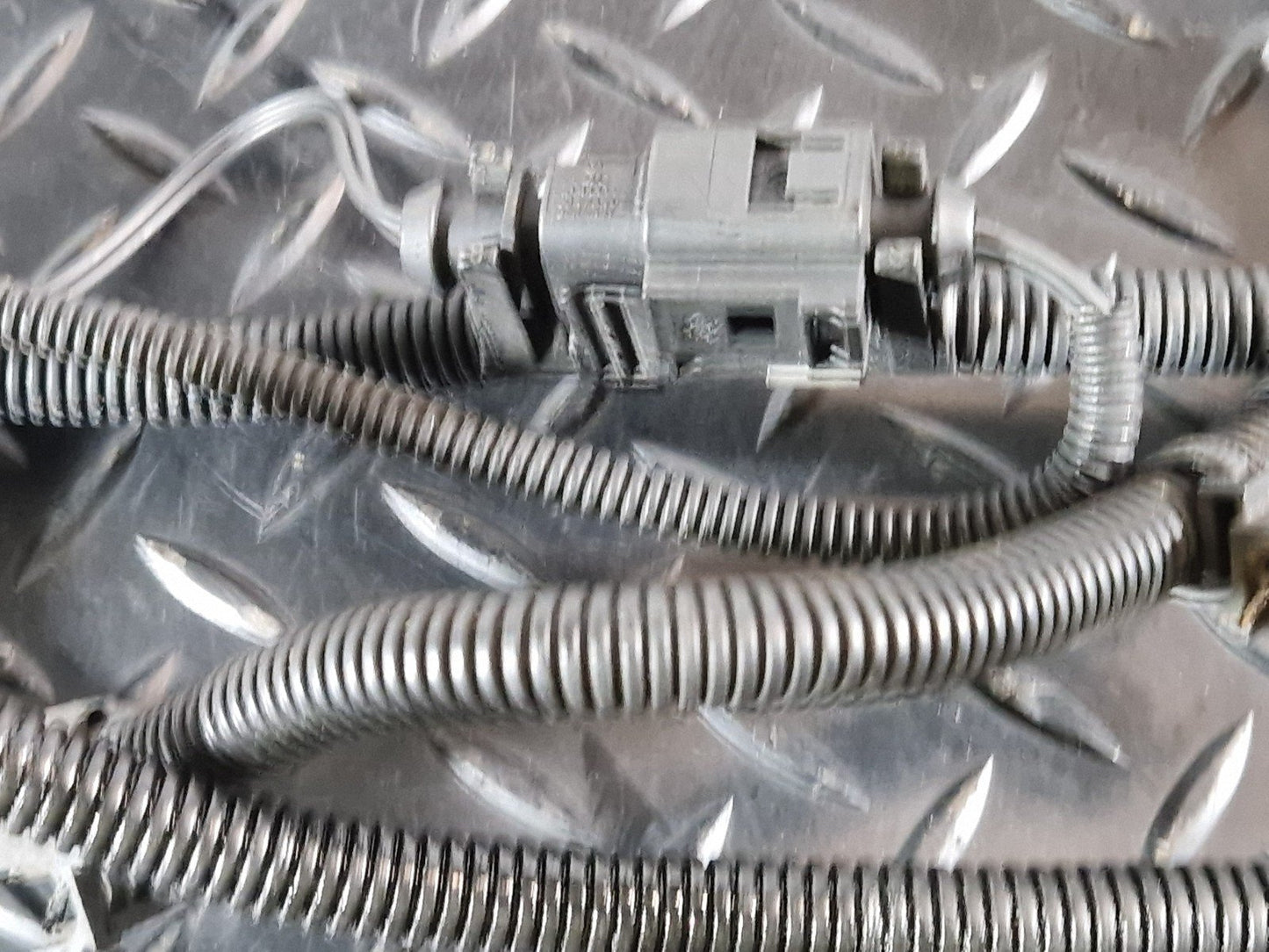 16-20 AUDI Q7 4M GENUINE ADBLUE LOOM FEED LINE PIPE HOSE 4M0131961 4M0131962