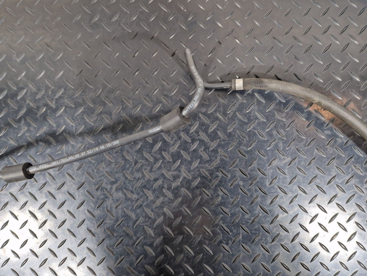 14-21 MERCEDES BENZ C300h W205 WINDOW WASHER HOSE PIPE A2058308004