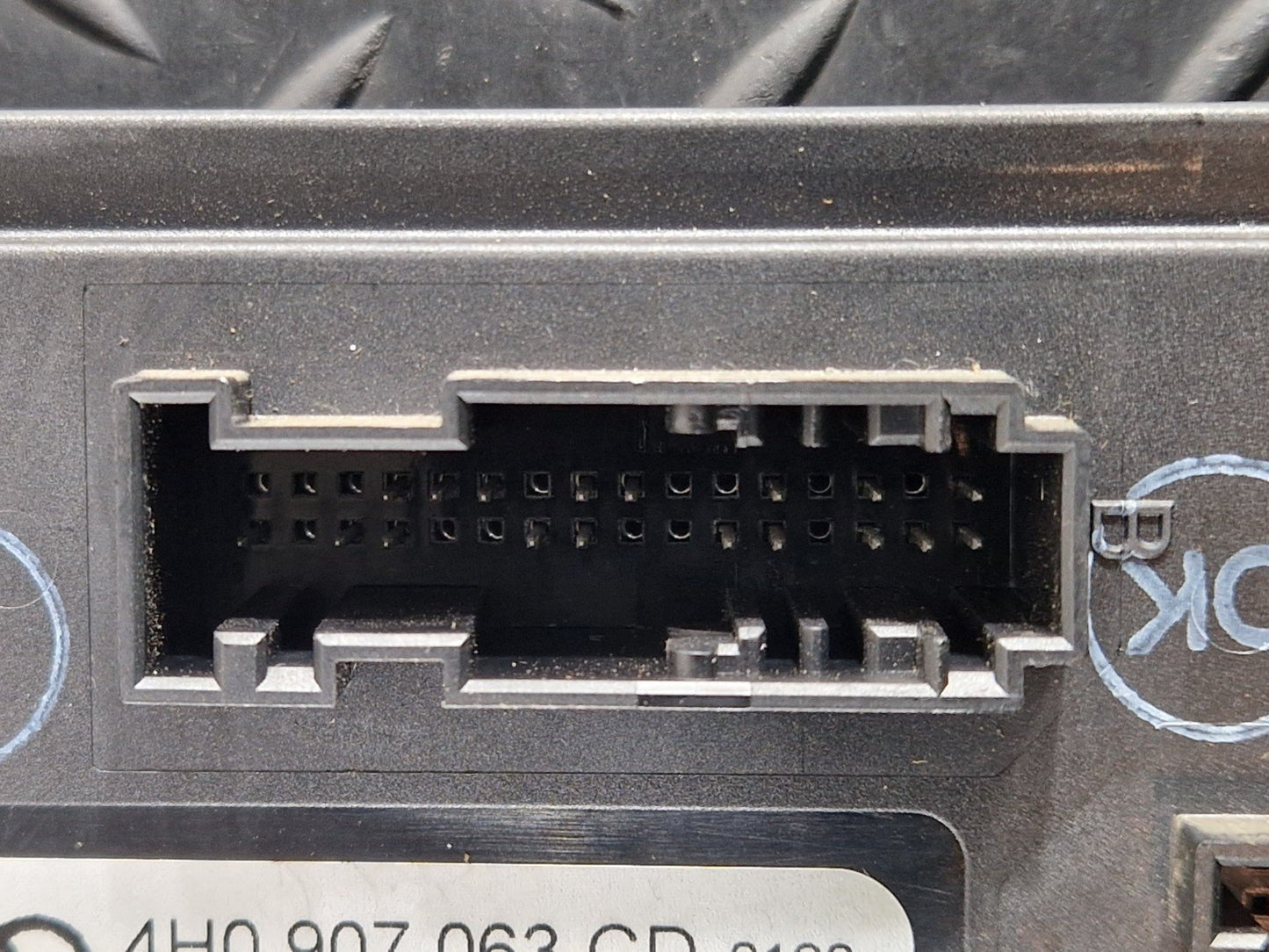 10-18 VW TOUAREG 7P GENUINE BODY CONTROL MODULE ECU 4H0907063CD