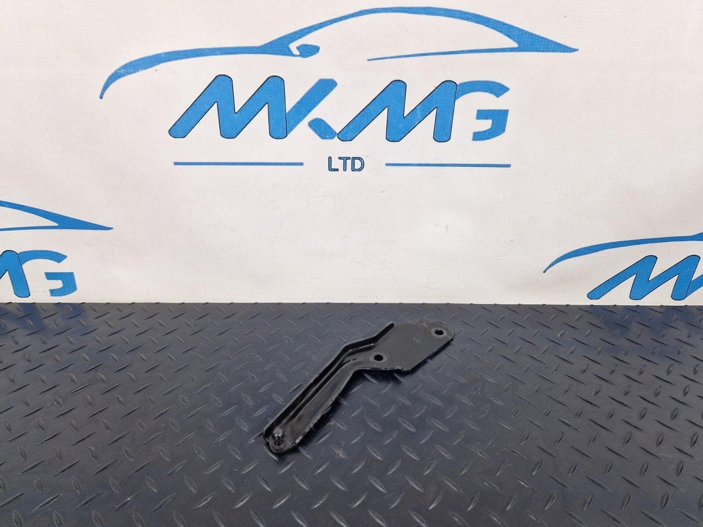 16-24 AUDI A5 F5 CONVERTIBLE REAR RIGHT TAILGATE SUSPENSION MOUNTING 8W7827604