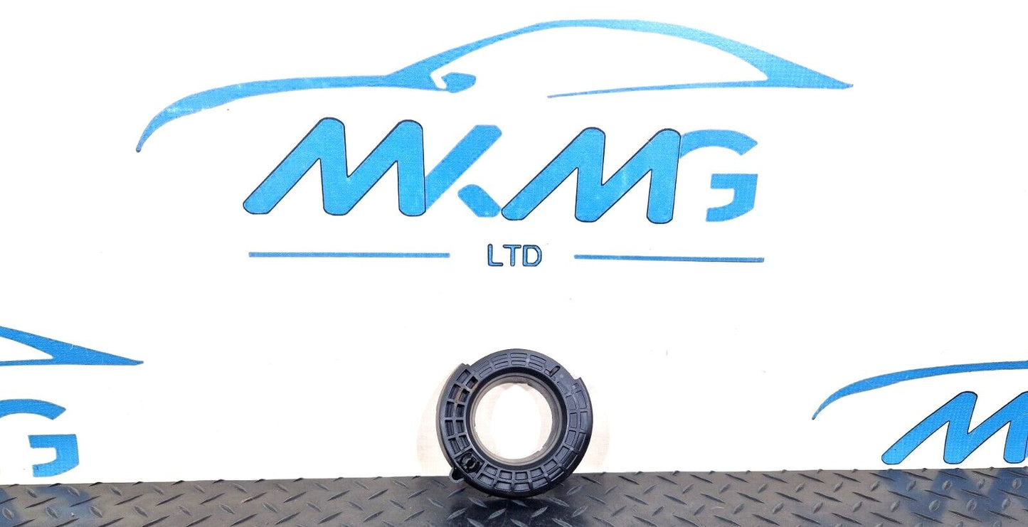14-21 MERCEDES BENZ C220 W205 REAR COIL SPRING BOTTOM RUBBER MOUNT A2053240184