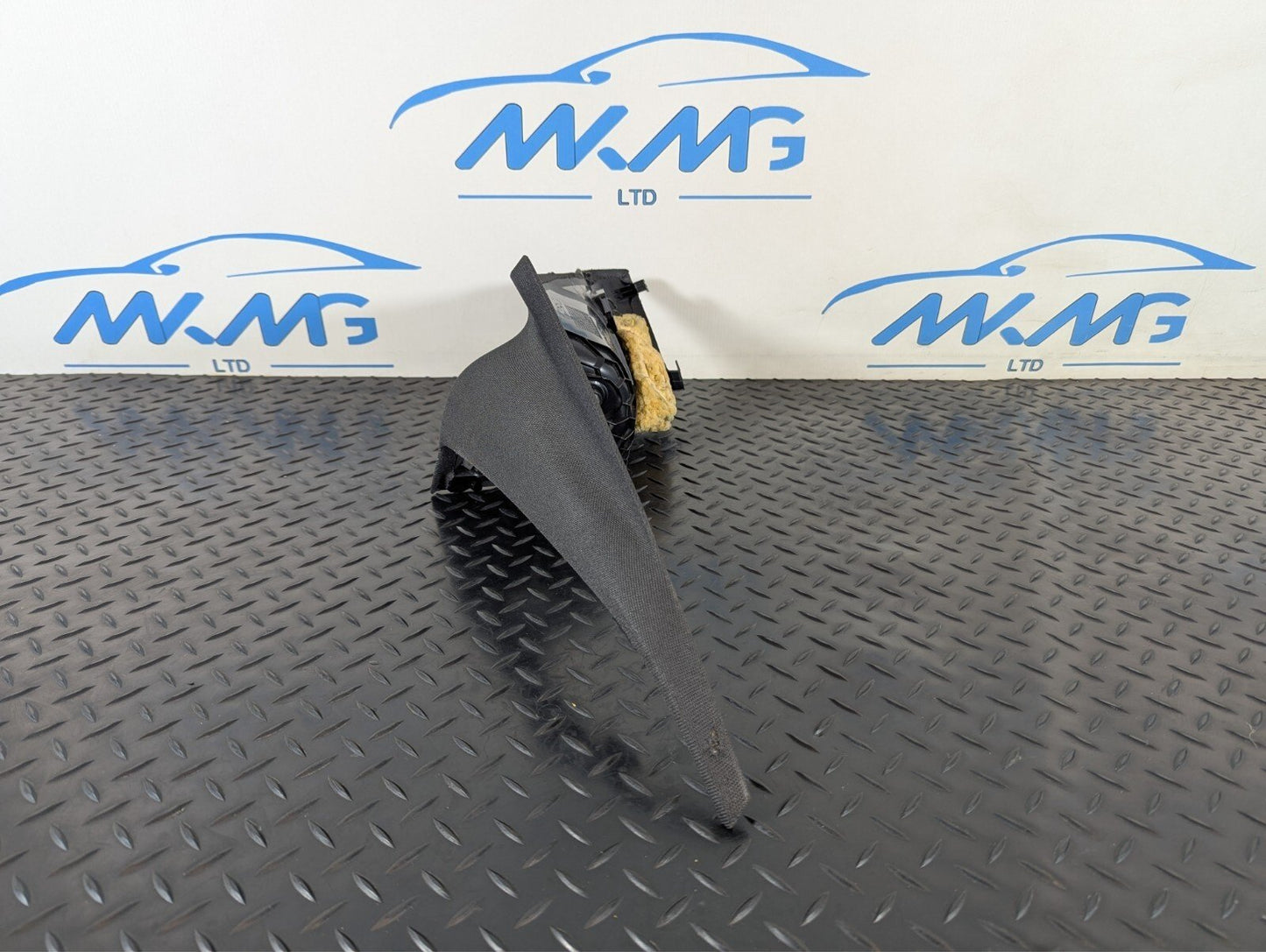 13-19 MERCEDES BENZ CLA C117 RIGHT DRIVER SIDE REAR C PILLAR TRIM A1176902625