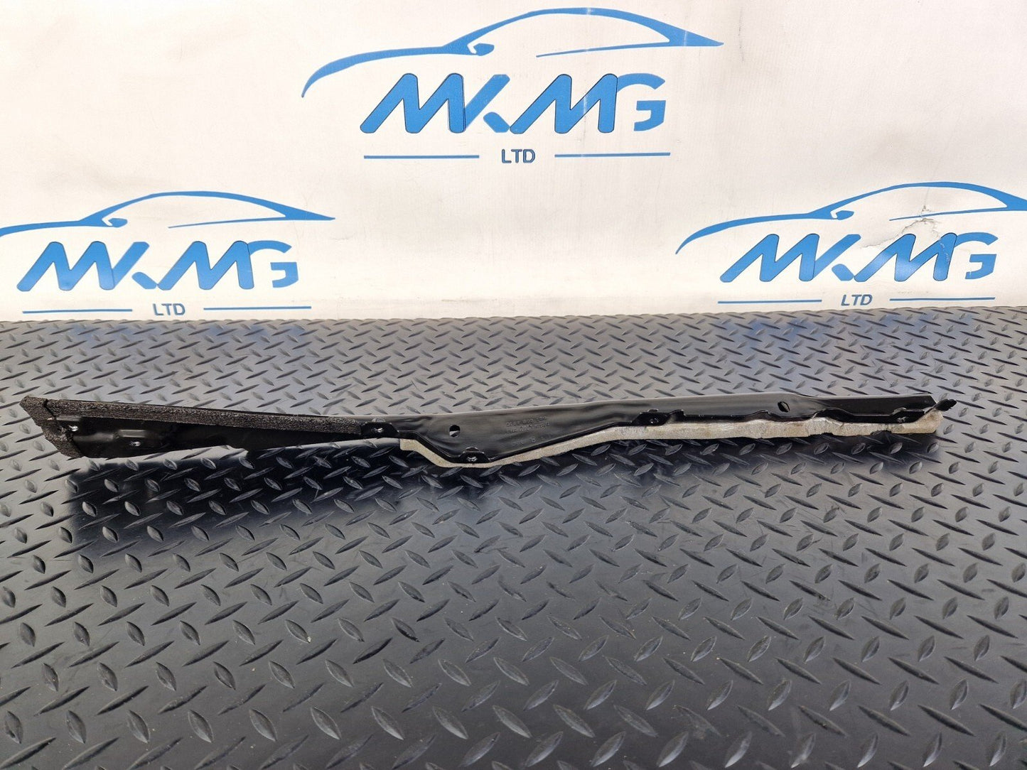 16-24 AUDI A5 F5 CONVERTIBLE GENUINE FRONT RIGHT COVER 8W7809890A