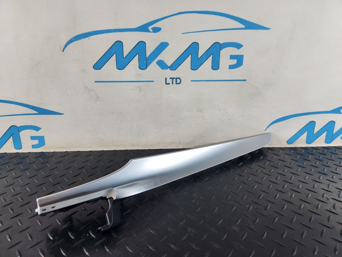 16-22 MERCEDES BENZ X253 DASHBOARD CHROME PANEL TRIM A2536809500