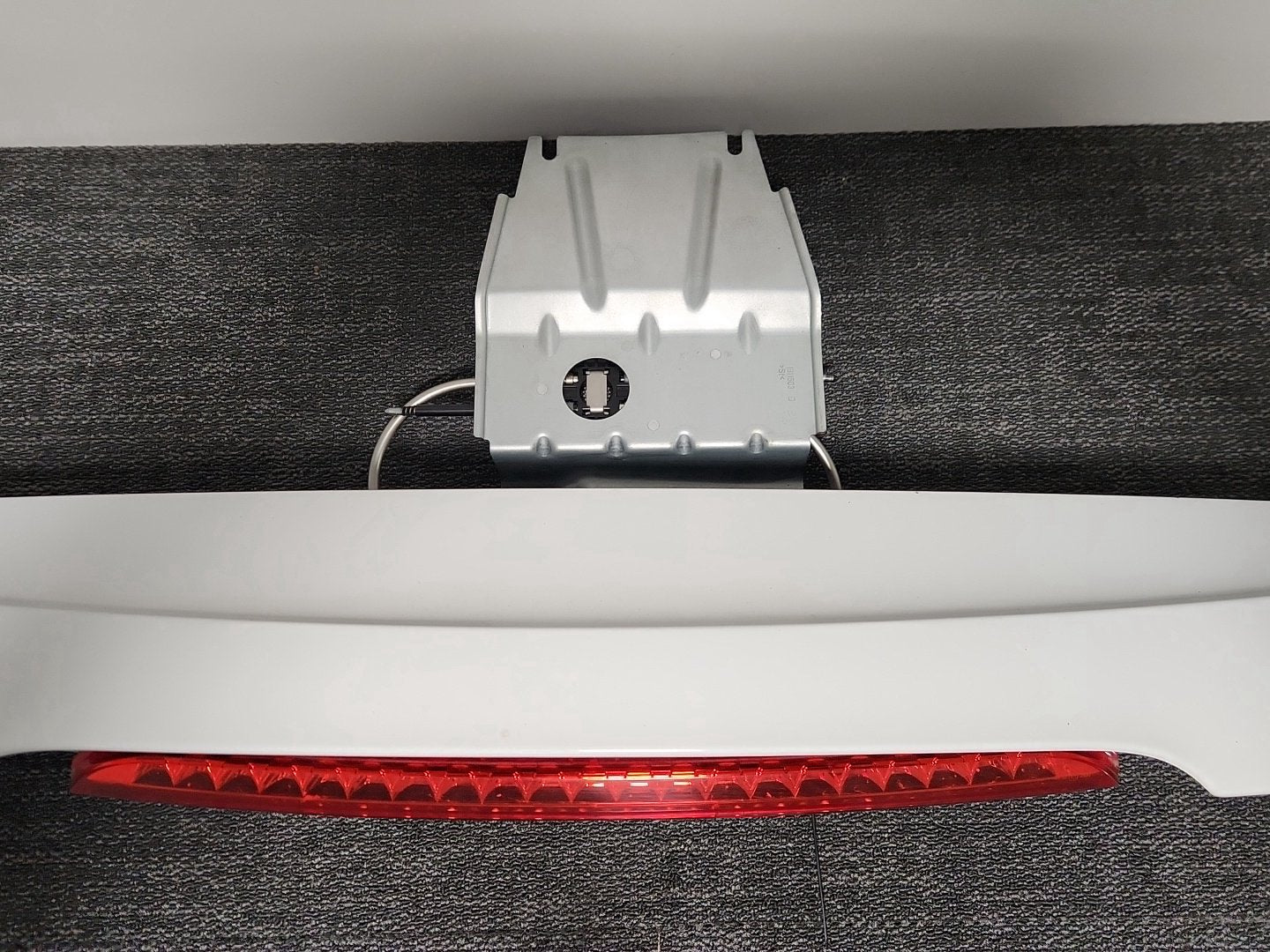 Peugeot RCZ MK1 (Ph1) (T75) Coupe Genuine Rear Spoiler in Opal White Paint