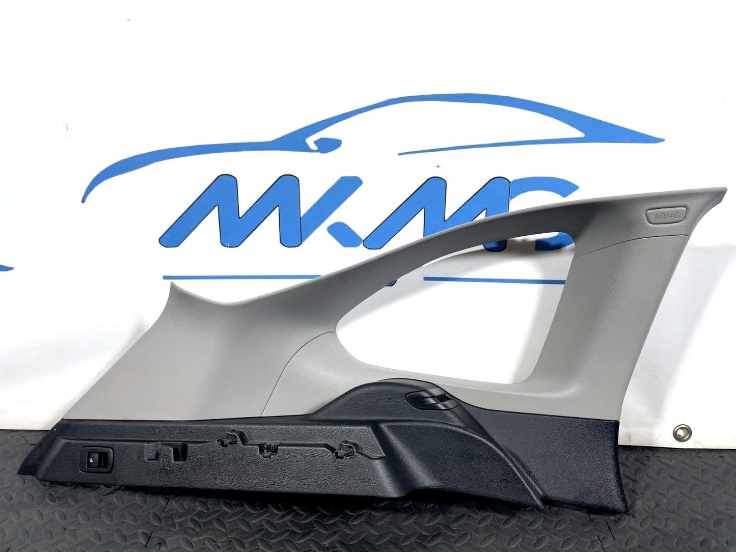 16-22 BMW X1 F48 GENUINE REAR PASSENGER SIDE INNER QUARTER TRIM PANEL 7332827