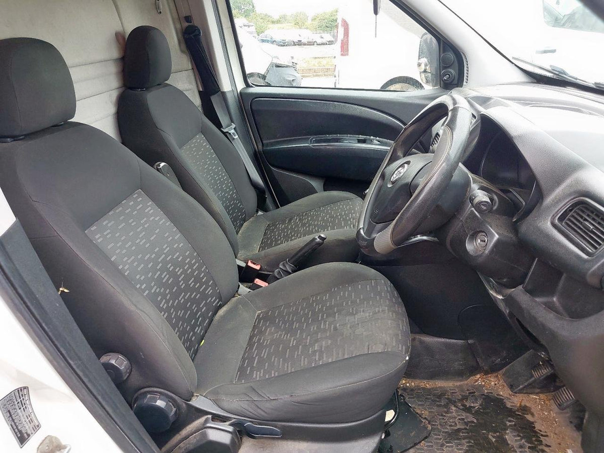 2011 Vauxhall Combo MK3 (D) (61VO)