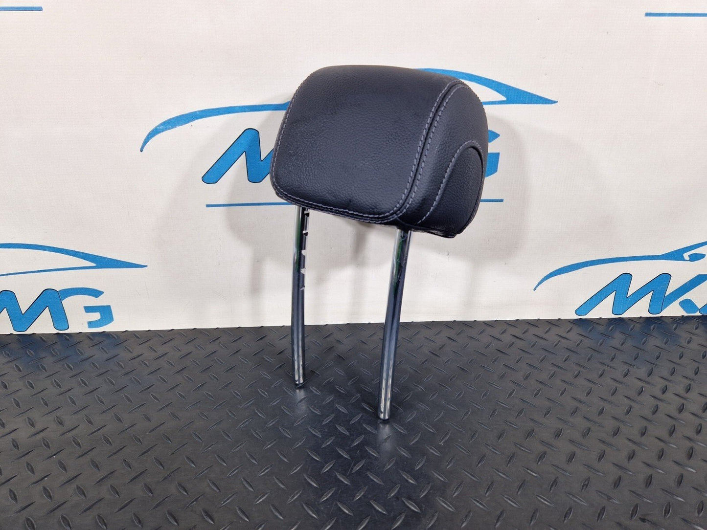 14-21 MERCEDES BENZ C200d W205 REAR SEAT HEAD REST FITS LEFT & RIGHT A2059702950