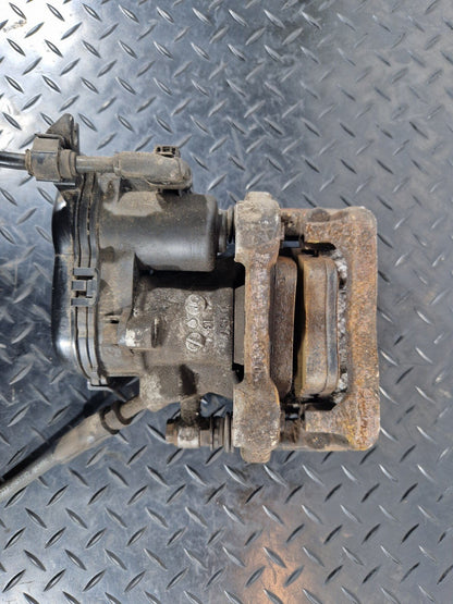 12-18 MERCEDES BENZ GENUINE REAR BRAKE CALIPER LEFT PASSENGER SIDE A2464232198