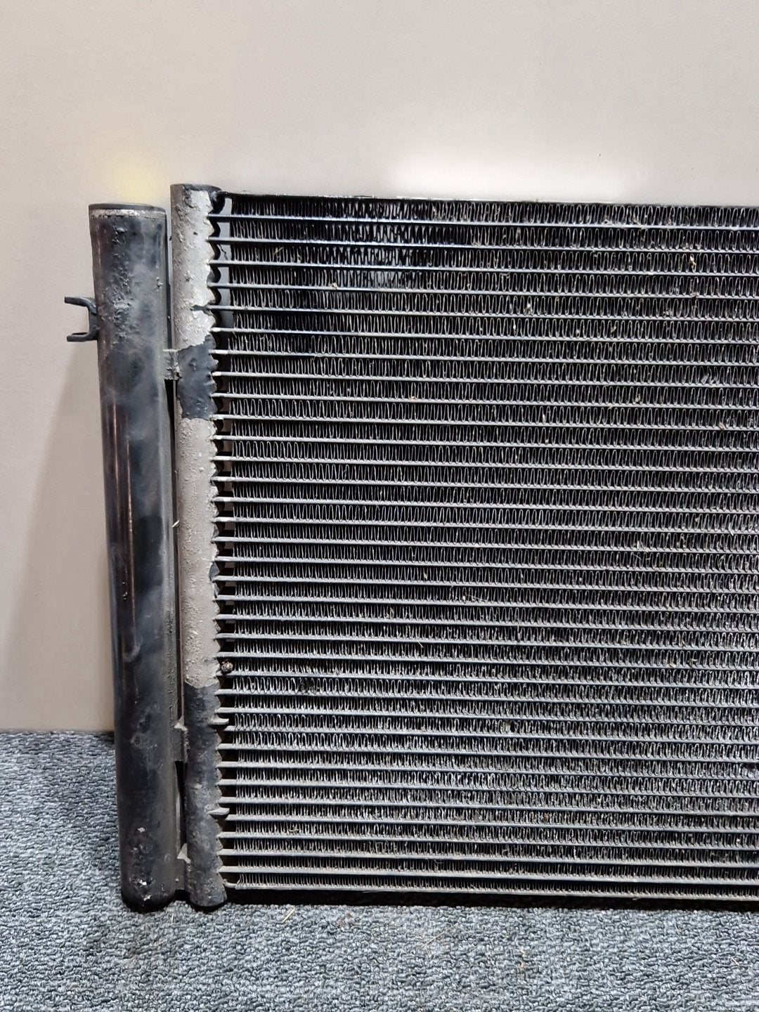 BMW 320d E90 Saloon Genuine Air Con A/C Condensor Radiator 693003903