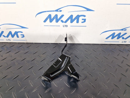 19-ON MERCEDES BENZ CLA C118 REAR RIGHT LOAD COMPARTMENT BRACKET A1776802003