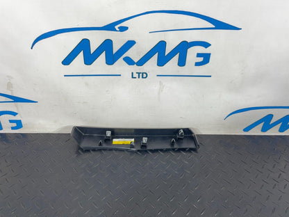 2019-ON  LAND ROVER DISCOVERY L550 INTERIOR PART RIGHT SIDE LK72043C26A