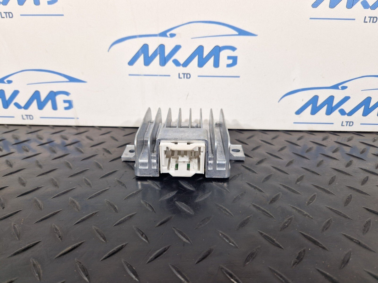 HARMAN Unknown Part Type A2139005932