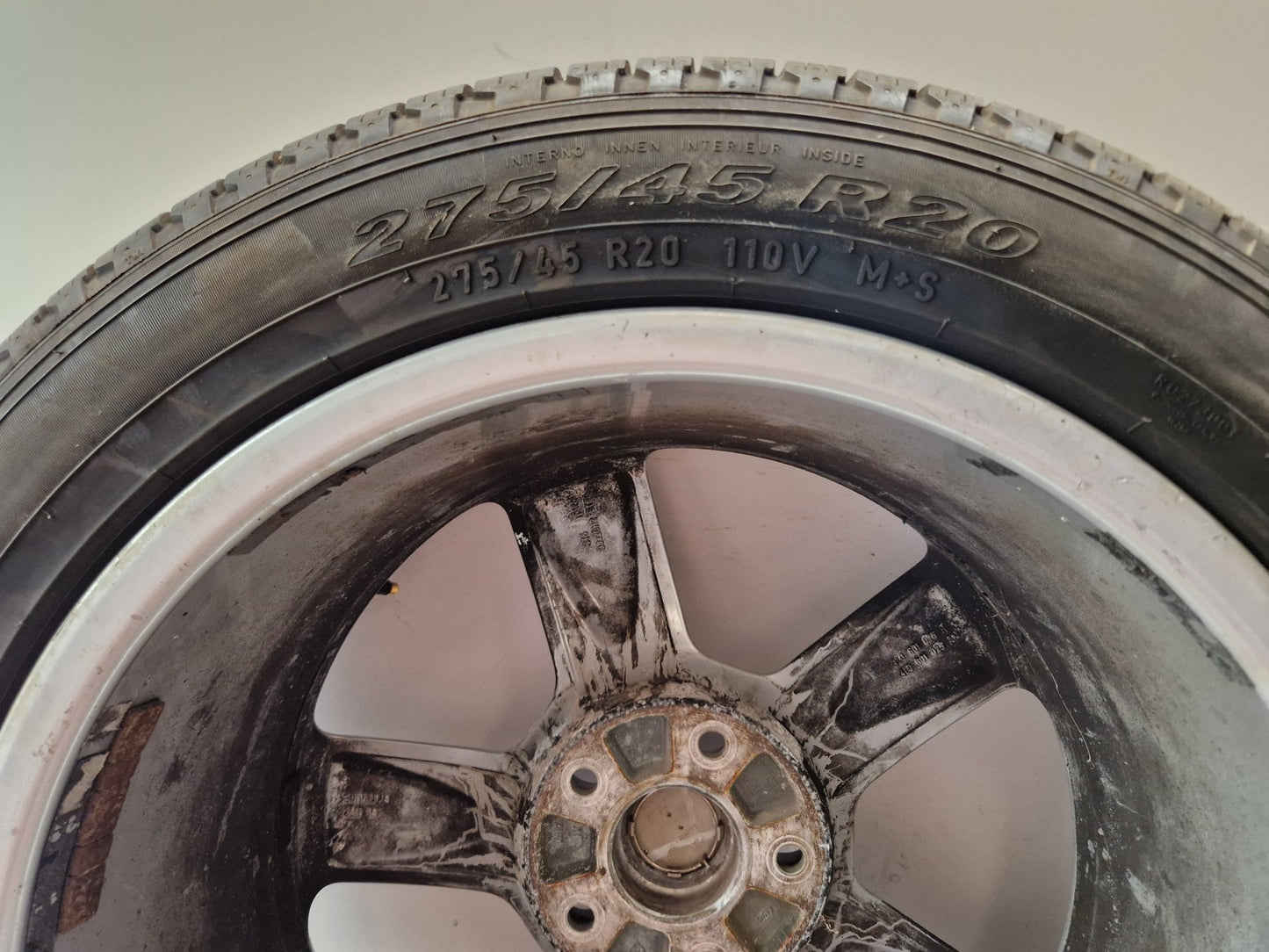 Audi Q7 4L 20" Alloy Wheel with Tyre 275/45/20 ~6mm 4L0601025