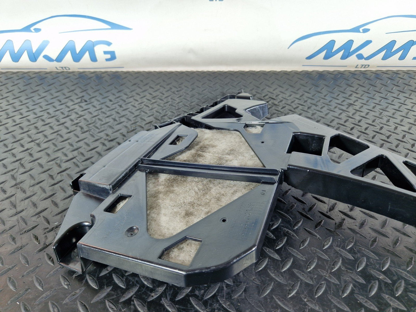 11-19 MERCEDES BENZ ML W166 OEM REAR RIGHT BUMPER SUPPORT BRACKET A1668851221