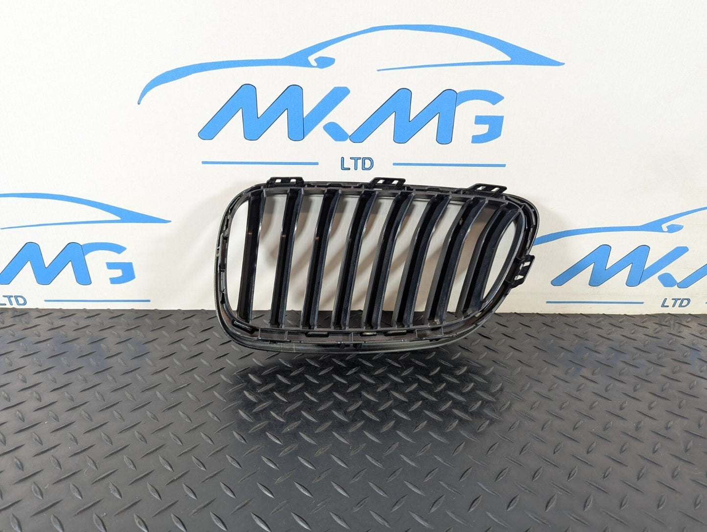 14-16 BMW 2 SERIES F23 F22 FRONT GRILLE RIGHT DRIVER SIDE 7295522