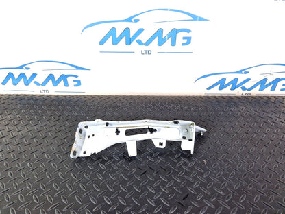 16-19 AUDI A4 B9 S-LINE GENUINE FRONT RIGHT SIDE FENDER BRACKET 8W0821136B