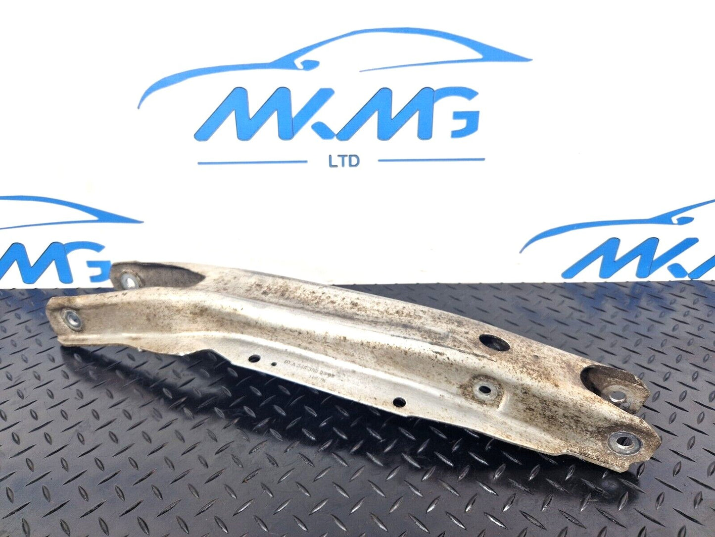 12-18 MERCEDES W176 C117 W246 REAR LOWER CONTROL ARM SPRING LINK A2463520202
